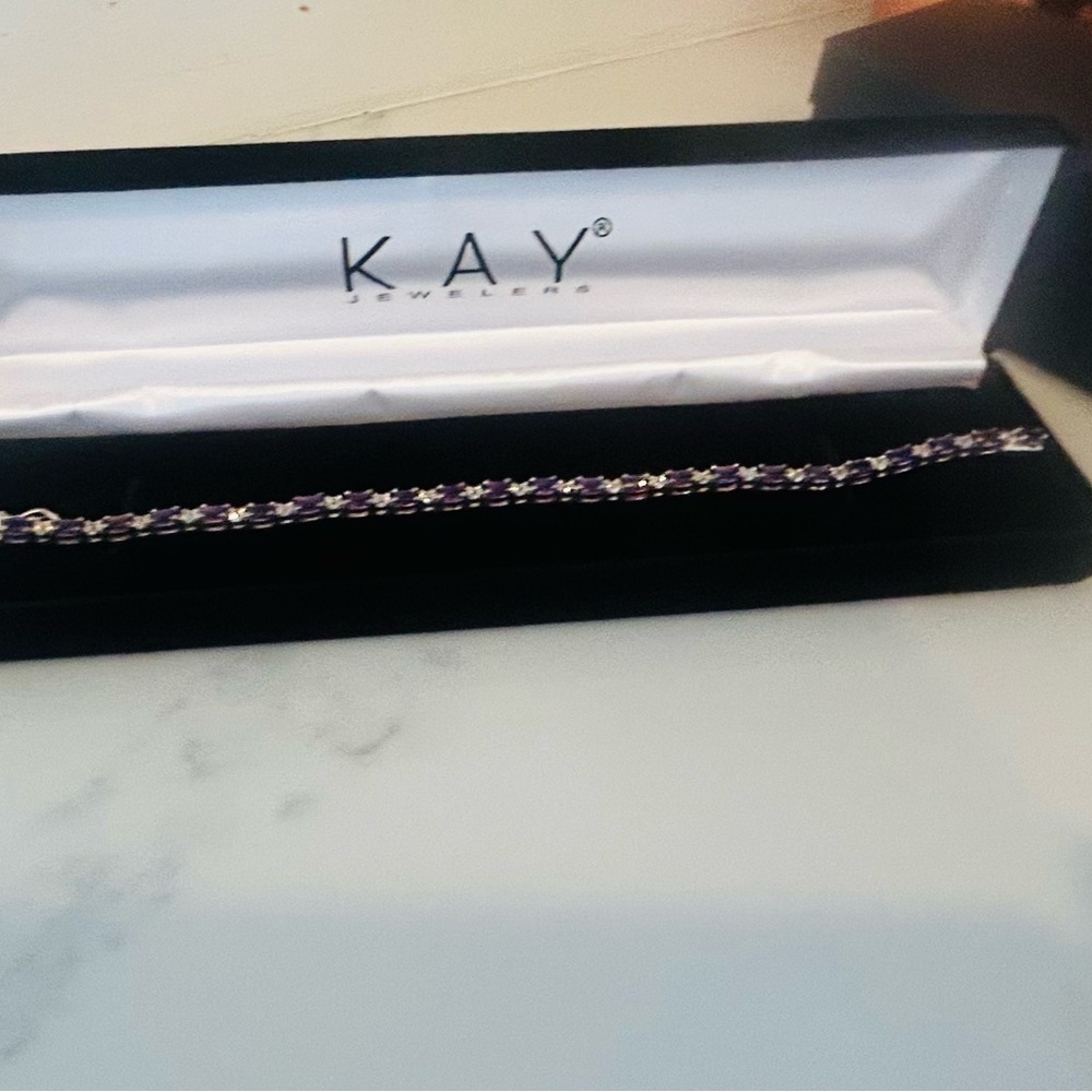 New Kay Jewelers tennis Amethyst White Topaz Bracelet - Picture 4 of 4
